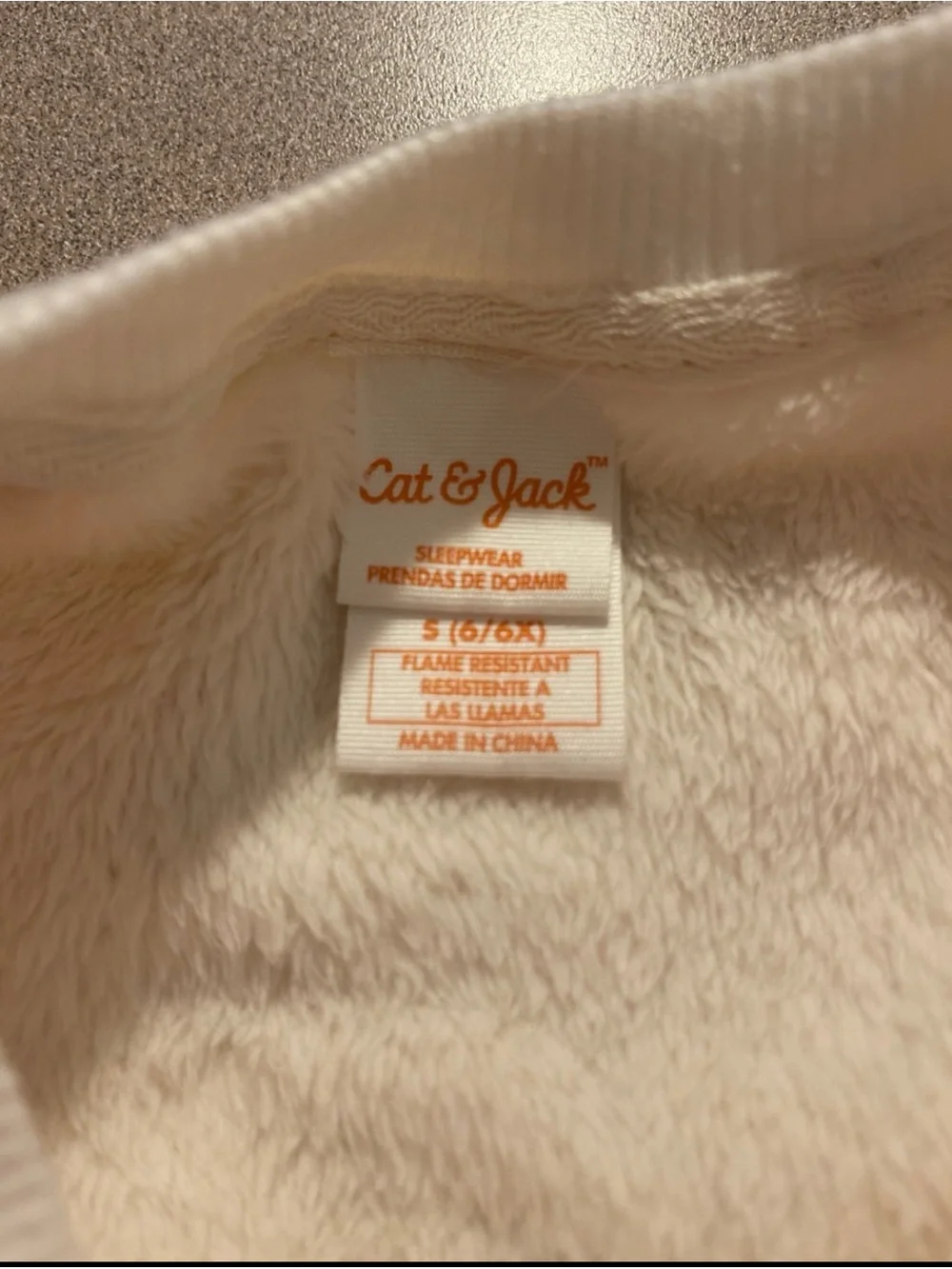 Cat & Jack Plush Two-Piece Pajama Set - White Top & Red Plaid Bottoms size 6/6x